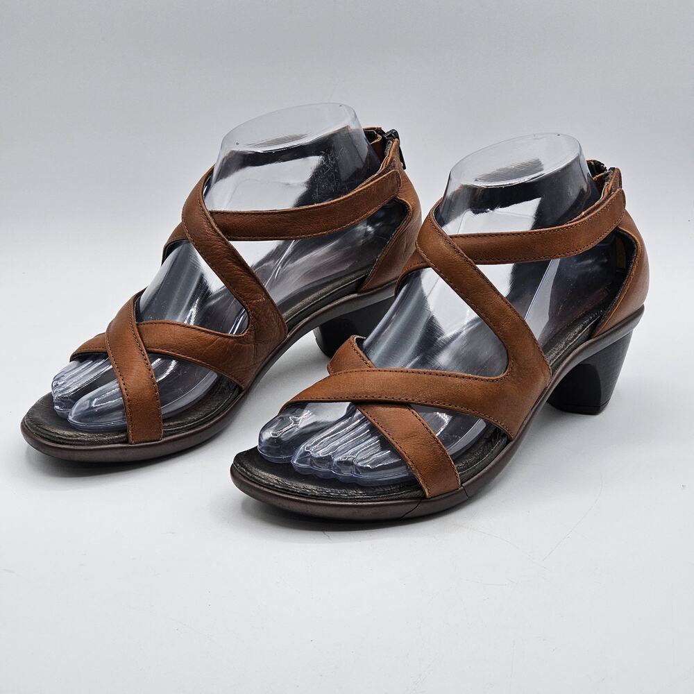 Noat Sandals Womens 37 Brown Leather Criss Cross Zip Back Comfort Casual Heel